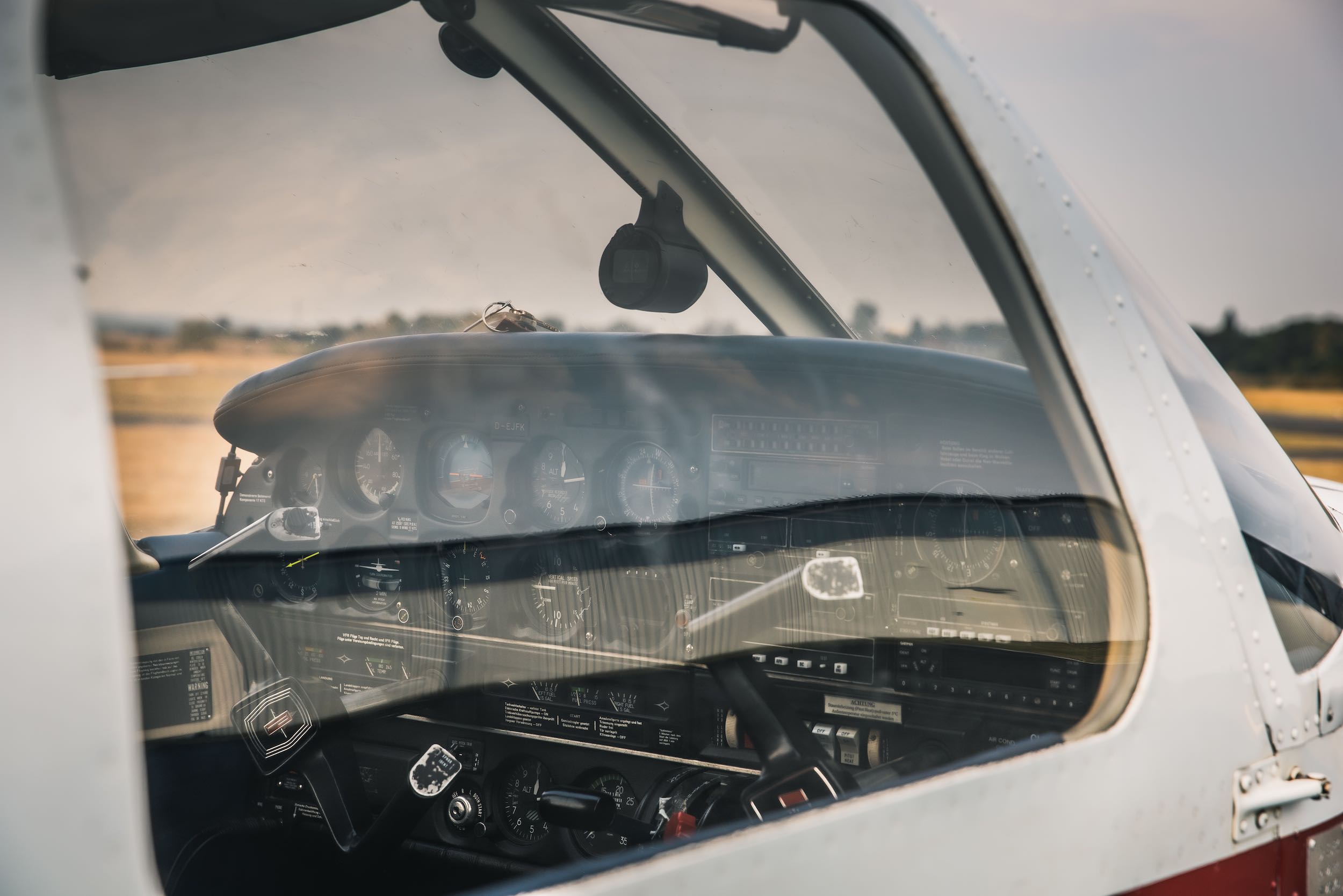 Blick ins Cockpit des Vereinsflugzeugs